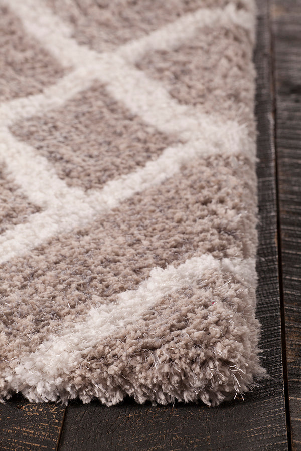 Chandra Rugs Aerona 100% Polyester Hand-Tufted Contemporary Rug Tan/White 7'9 x 10'6