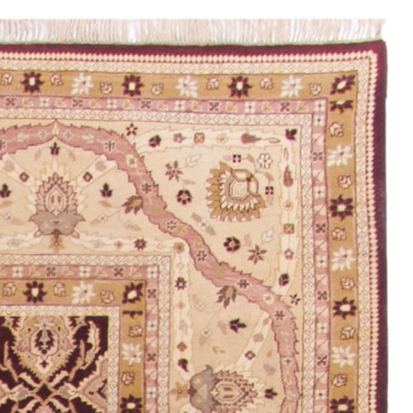 Agra Luxurious Wool Pile Rug from India – Elevate Your Home Décor with Timeless Elegance!