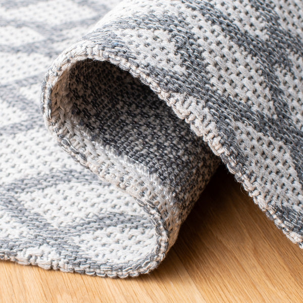 Augustine 400 Augustine 421  Power Loomed 74.8%Coton, 21.9%Polyester, 3.3%Viscose Rug Anthracite / Light Grey