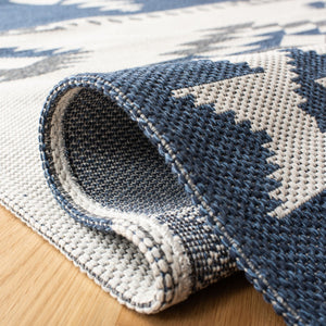 Augustine 400 Augustine 426  Power Loomed 63%Coton,33%Polyester, 4.0%Viscose Rug Navy / Creme