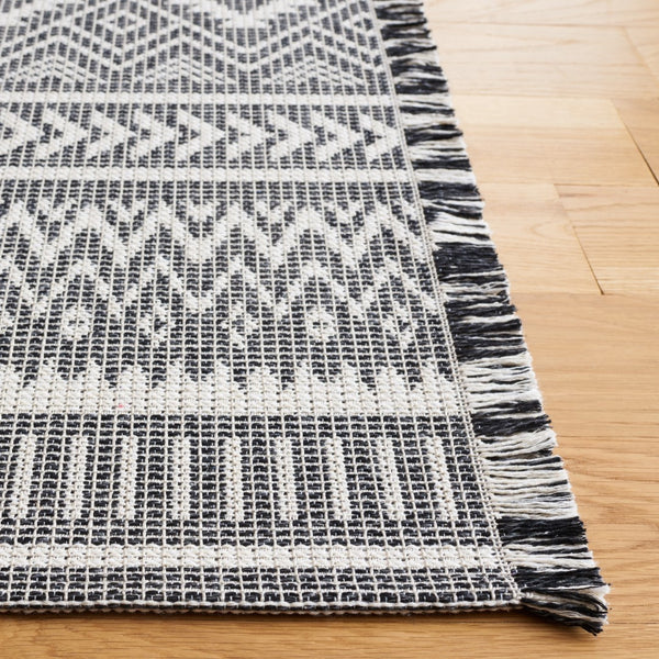 Safavieh Augustine 506 70% cotton,17% Polypropylene, 13% Polyester Power Loomed Rug AGT506Z-9