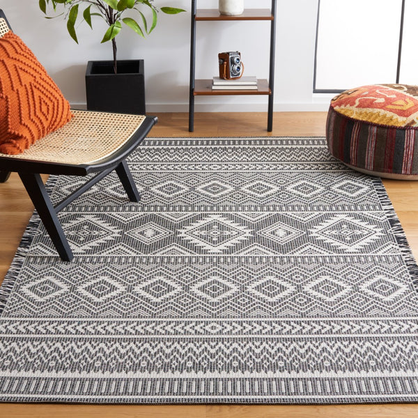 Safavieh Augustine 506 70% cotton,17% Polypropylene, 13% Polyester Power Loomed Rug AGT506Z-9