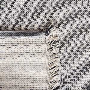 Safavieh Augustine 507 70% cotton,17% Polypropylene, 13% Polyester Power Loomed Rug AGT507Z-7SQ