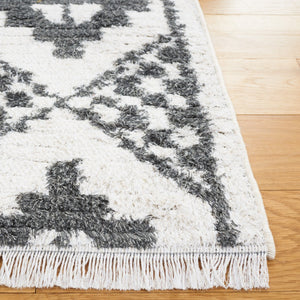 Safavieh Augustine 827 Power Loomed 8% Polyester/92% Recycle cotton Rug AGT827F-9