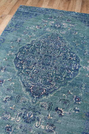 Momeni Amelia AM-02 Machine Made Traditional Medallion Indoor Area Rug Denim 9'3" x 12'6" AMELIAM-02DEN93C6