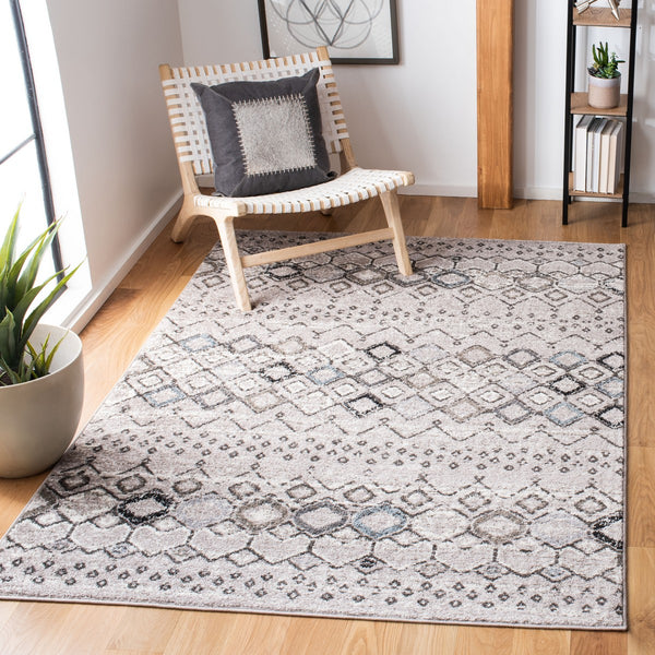 Amsterdam 108 Bohemian Power Loomed 100% Polypropylene Pile Rug Light Grey / Brown