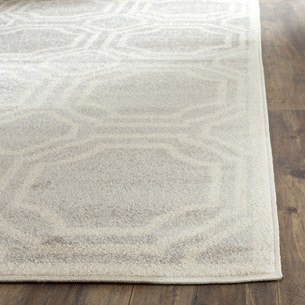 Safavieh Amherst 411 Power Loomed 67% Polypropylene 18% Fibrillated Polypropylene 8% Latex 7% Poly-cotton(warp) Rug AMT411B-29