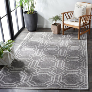 Safavieh Amherst 411 Power Loomed 67% Polypropylene 18% Fibrillated Polypropylene 8% Latex 7% Poly-cotton(warp) Rug AMT411C-3