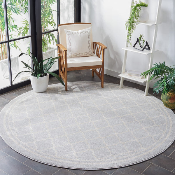 Safavieh Amherst 422 Power Loomed 65.6% Polypropylene 21% Fibrillated Polypropylene 5.9% Latex (SBR (50% Water/50% Latex))7.2% Poly-cotton(warp) Contemporary Rug AMT422B-8SQ