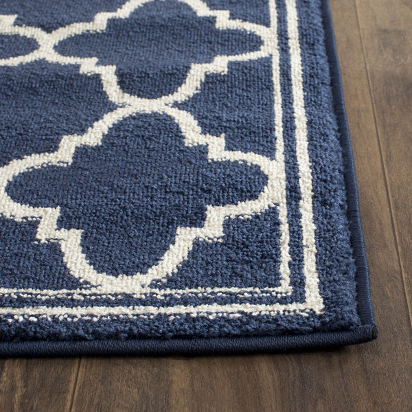 Safavieh Amherst 422 Power Loomed 65.6% Polypropylene 21% Fibrillated Polypropylene 5.9% Latex (SBR (50% Water/50% Latex))7.2% Poly-cotton(warp) Contemporary Rug AMT422P-8SQ