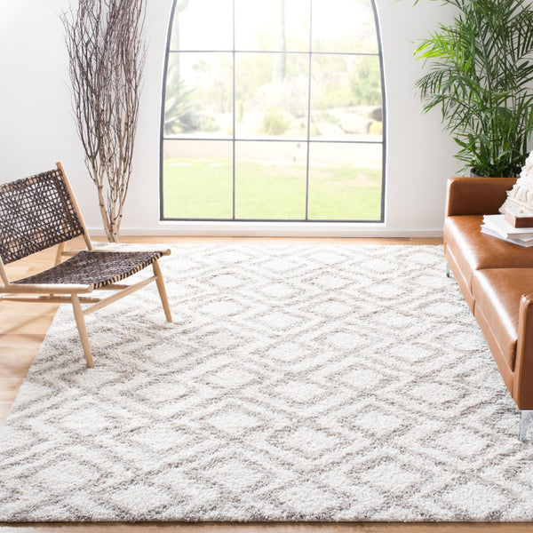Safavieh Arizona Shag 740 Power Loomed 60% Polypropylene/35% Jute/5% Polyester Rug ASG740A-26