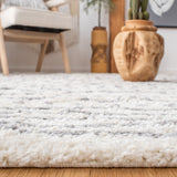 Safavieh Arizona Shag 741 Power Loomed 60% Polypropylene/35% Jute/5% Polyester Rug ASG741F-5