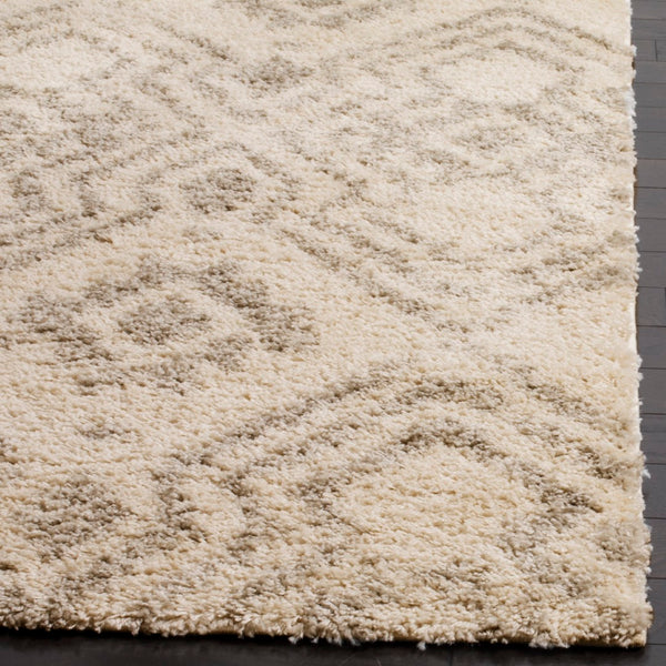 Safavieh Arizona Shag 746 Power Loomed 60% Polypropylene/35% Jute/5% Polyester Rug ASG746G-4