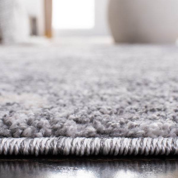 Aston 700 Aston 710 Contemporary Power Loomed 100% Polypropylene Friese Rug Light Grey / Grey