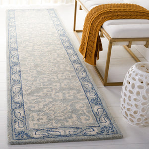 Safavieh Antiquity 860 Hand Tufted Wool Rug AT860L-8