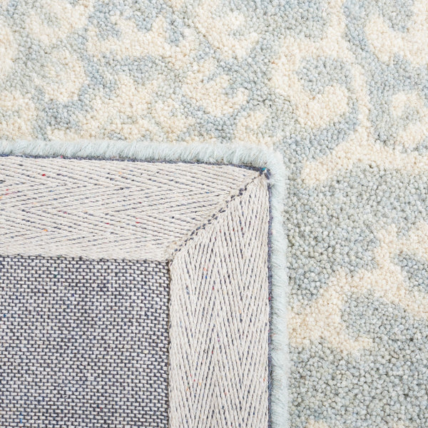 Safavieh Antiquity 860 Hand Tufted Wool Rug AT860L-8