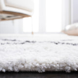 Safavieh August 500 Power Loomed 50% Jute/45% Polypropylene/5% Polyester Shag Rug AUG502A-9