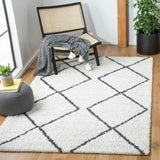 Safavieh August 500 Power Loomed 50% Jute/45% Polypropylene/5% Polyester Shag Rug AUG572A-9