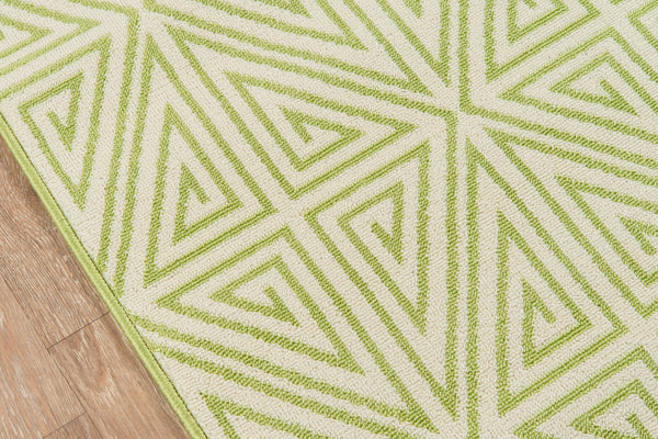 Momeni Baja BAJ-4 Machine Made Contemporary Geometric Indoor/Outdoor Area Rug Green 8'6" x 13' BAJA0BAJ-4GRN860D