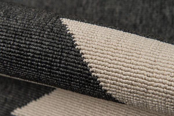 Momeni Baja BAJ34 Machine Made Contemporary Geometric Indoor/Outdoor Area Rug Charcoal 8'6" x 13' BAJA0BAJ34CHR860D