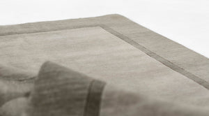 Momeni Beckton BEC-1 Hand Loomed Contemporary Border, Solid Indoor Area Rug Grey 9' x 12' BECKTBEC-1GRY90C0