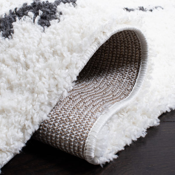 Safavieh Berber Shag 162 Power Loomed 50% Jute/45% Polypropylene/5% Polyester Shag & Flokati Rug BER162A-9