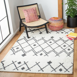 Safavieh Berber Shag 164 Power Loomed 50% Jute/45% Polypropylene/5% Polyester Shag & Flokati Rug BER164D-7SQ