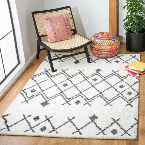 Safavieh Berber Shag 164 Power Loomed 50% Jute/45% Polypropylene/5% Polyester Shag & Flokati Rug BER164D-7SQ