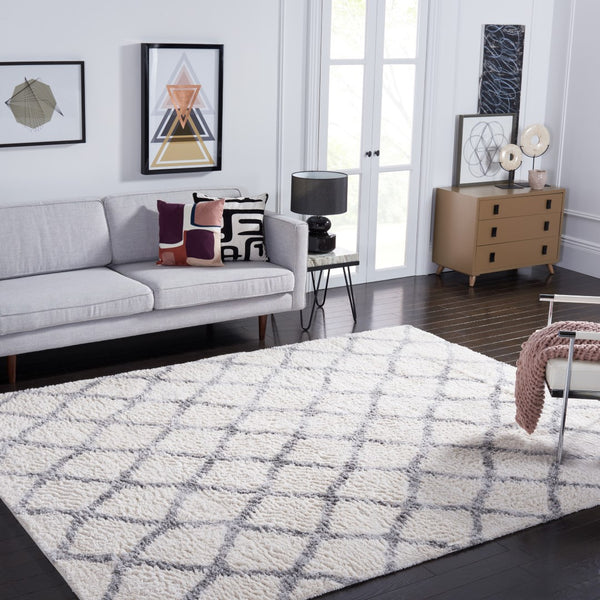 Safavieh Berber Shag 215 Power Loomed Polypropylene Shag & Flokati Rug BER215B-5SQ