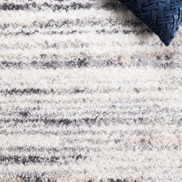 Safavieh Berber Shag 424 Power Loomed Polypropylene Pile Shag & Flokati Rug BER424A-5