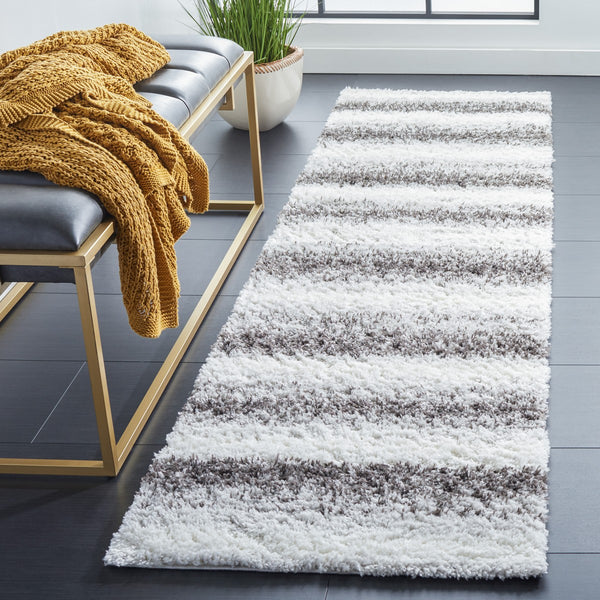 Safavieh Berber Shag 561 Flat Weave Polyester Shag - Contemporary Rug BER561F-28