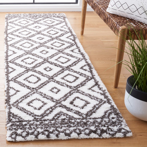 Safavieh Berber Shag 589 Flat Weave Polyester Shag - Contemporary Rug BER589B-9
