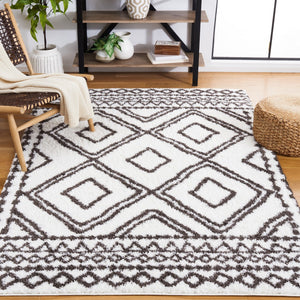 Safavieh Berber Shag 589 Flat Weave Polyester Shag - Contemporary Rug BER589B-9