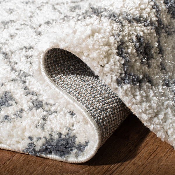 Safavieh Berber Fringe Shag 516 Power Loomed 80% Polypropylene/20% Polyester Shag & Flokati Rug BFG516A-9SQ