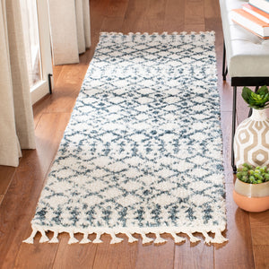 Safavieh Berber Fringe Shag 519 Power Loomed 80% Polypropylene/20% Polyester Shag & Flokati Rug BFG519A-5SQ
