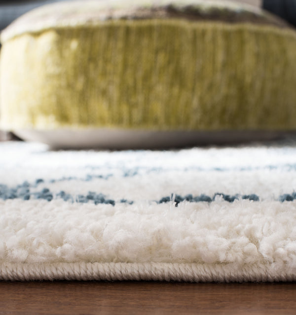 Safavieh Berber Fringe Shag 524 Power Loomed 80% Polypropylene/20% Polyester Shag & Flokati Rug BFG524A-57