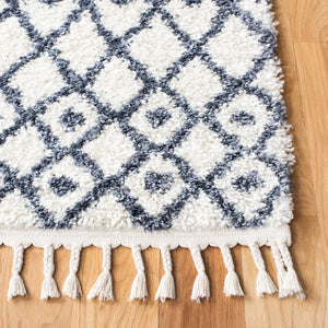 Berber Fringe Shag 538 Shag & Flokati Power Loomed 80% Polypropylene + 20% Polyester Rug Ivory / Dark Grey