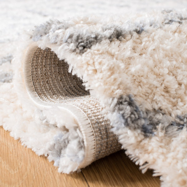 Safavieh Berber Fringe Shag 626 Power Loomed Polypropylene Shag & Flokati Rug BFG626A-4