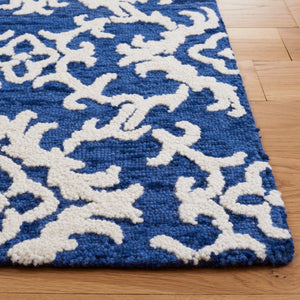 Safavieh Blossom 104  Hand Tufted 100% Wool Pile Rug BLM104N-9