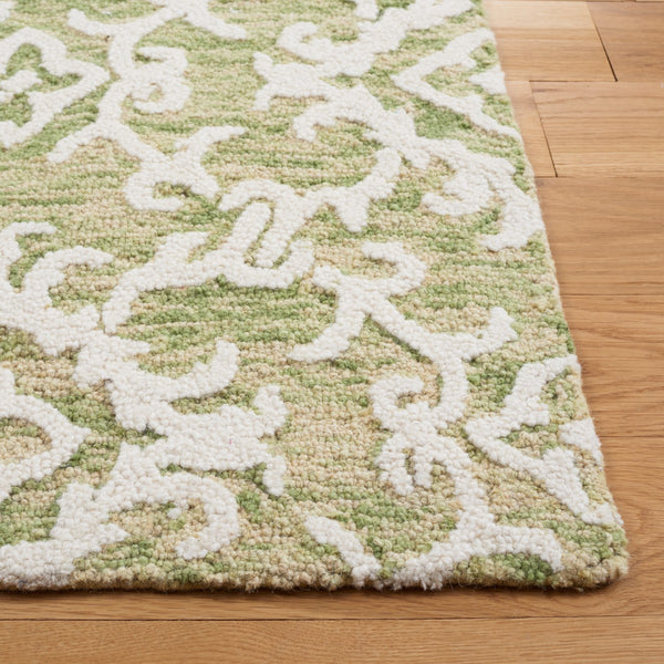 Safavieh Blossom 104  Hand Tufted 100% Wool Pile Rug BLM104W-9