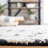 Safavieh Blossom 112 Hand Tufted Wool Rug BLM112Z-9