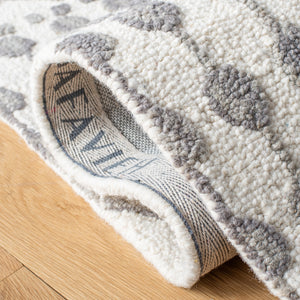 Aspen Blossom 115 Hand Tufted 100% Wool Pile Bohemian Rug Ivory / Grey 100% Wool Pile BLM115A-5