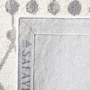 Aspen Blossom 115 Hand Tufted 100% Wool Pile Bohemian Rug Ivory / Grey 100% Wool Pile BLM115A-5