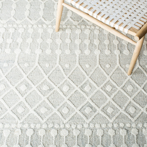 Aspen Blossom 115 Hand Tufted 100% Wool Pile Bohemian Rug Silver / Ivory 100% Wool Pile BLM115G-5