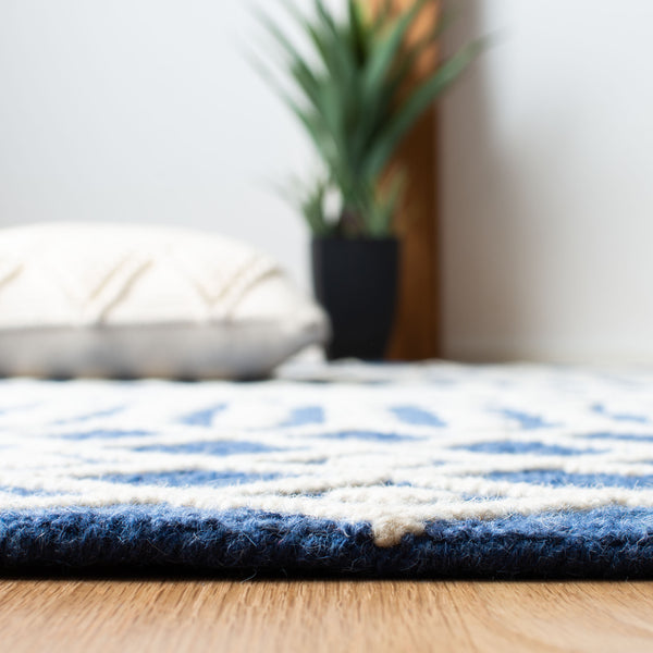 Aspen Blossom 115 Hand Tufted 100% Wool Pile Bohemian Rug Navy / Ivory 100% Wool Pile BLM115N-5