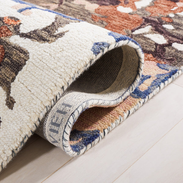 Safavieh Blossom 460 Floral Hand Tufted Rug Pink / Ivory BLM460U-8