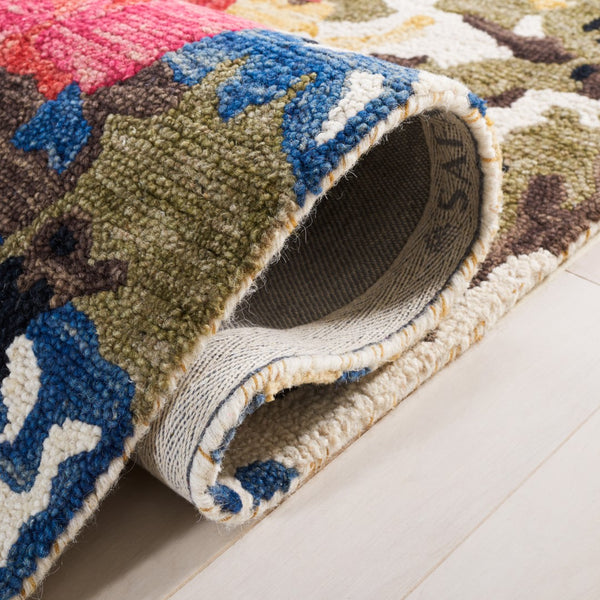 Safavieh Blossom 460 Floral Hand Tufted Rug Green / Ivory BLM460Y-5