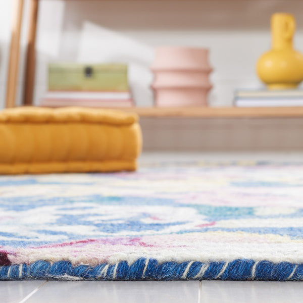 Safavieh Blossom 463 Floral Hand Tufted Rug Light Blue / Plum BLM463L-8
