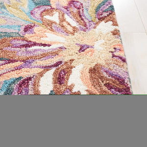 Safavieh Blossom 467 Floral Hand Tufted Rug Grey / Violet BLM467F-5