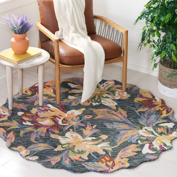 Safavieh Blossom 467 Floral Hand Tufted Rug Grey / Violet BLM467F-8